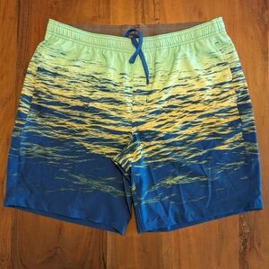 Field and Stream Fishing/Swim Shorts Men SZ. Large